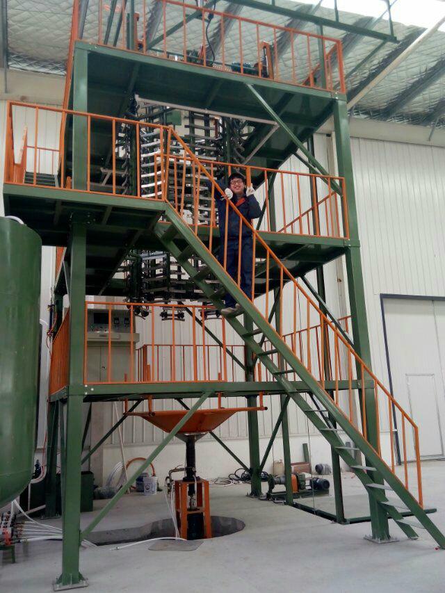 Vertical foam continuous foaming machine 2