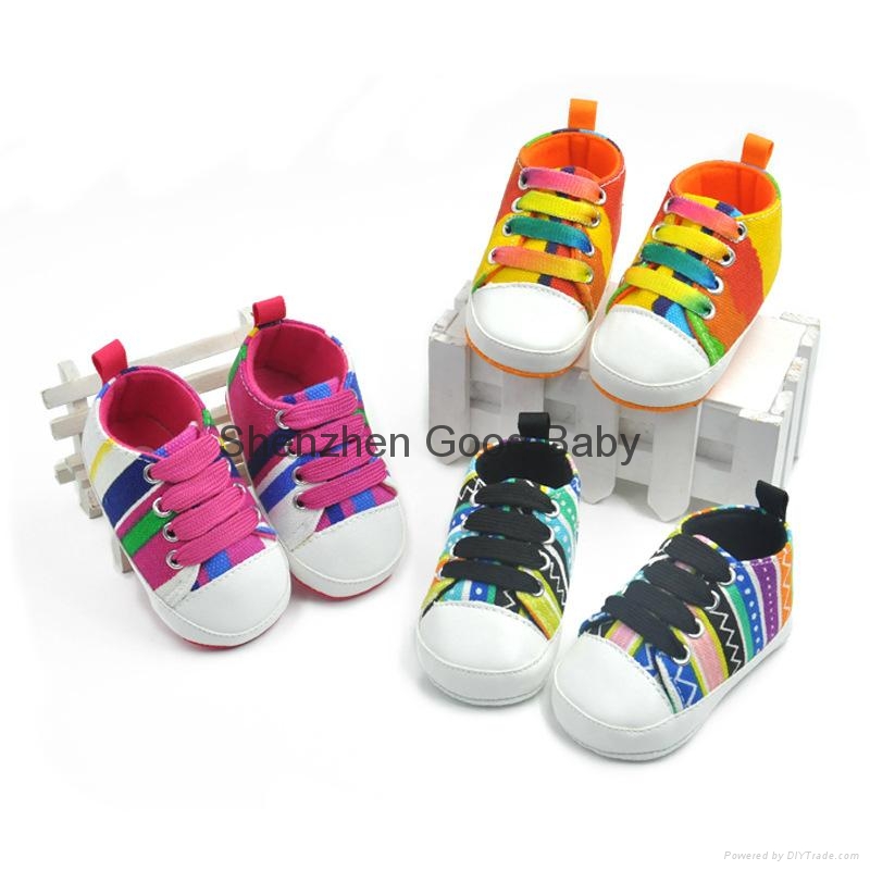Wholesale canvas shoes 2017 fashion flat summer school shoes children
