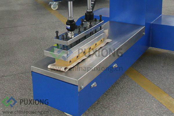 Vertical Knife Type PTFE Hot Pressing Machine 3