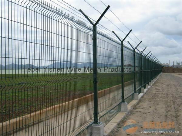 Airport fence 2