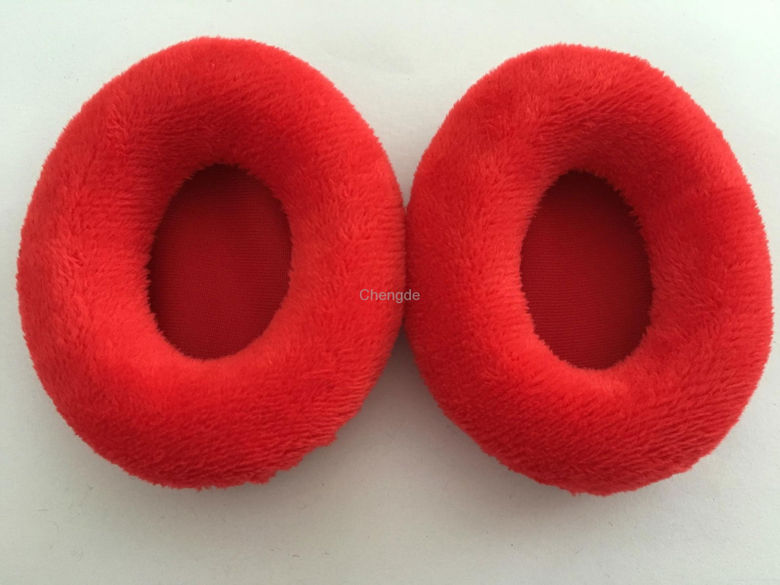 Dongguan OEM mnfr. Replacement Velvet Earpad for little Momentum On Ear Headphon 5