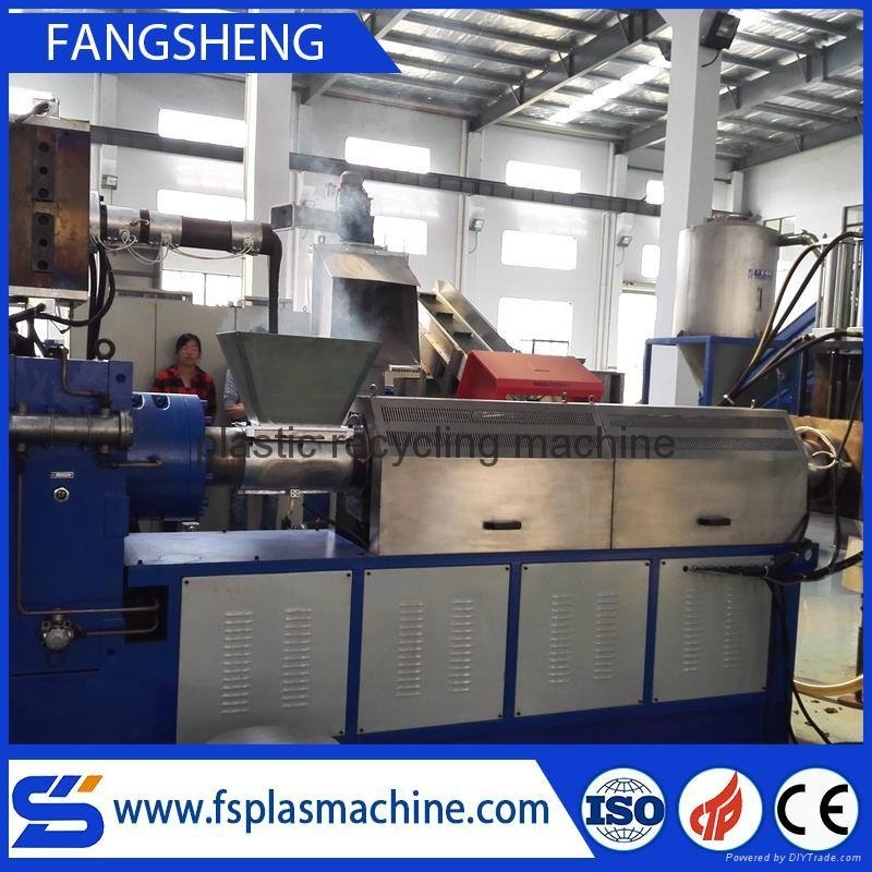 Waste mineral water drinking bottles recycling granulating machine 2