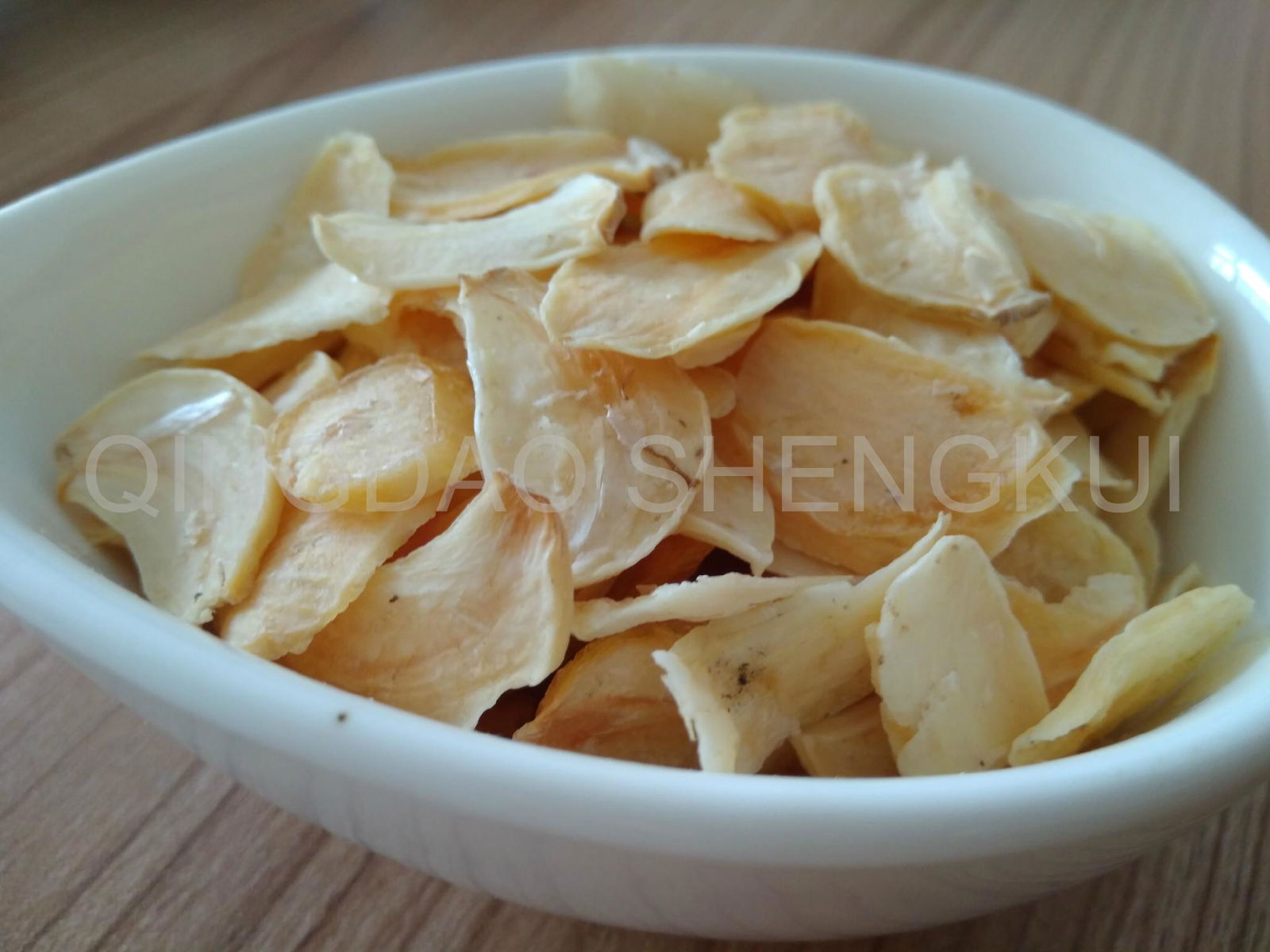 Dehydrated garlic flakes 3