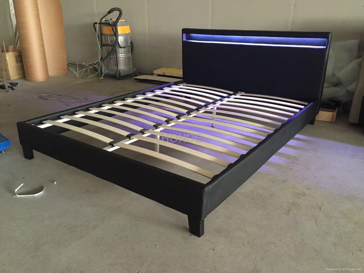 Latest Design Furniture Stunning Faux Leather Soft PU LED Bed BEDP