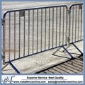 Cheap galvanized crowed control barrier fence suppliers 4