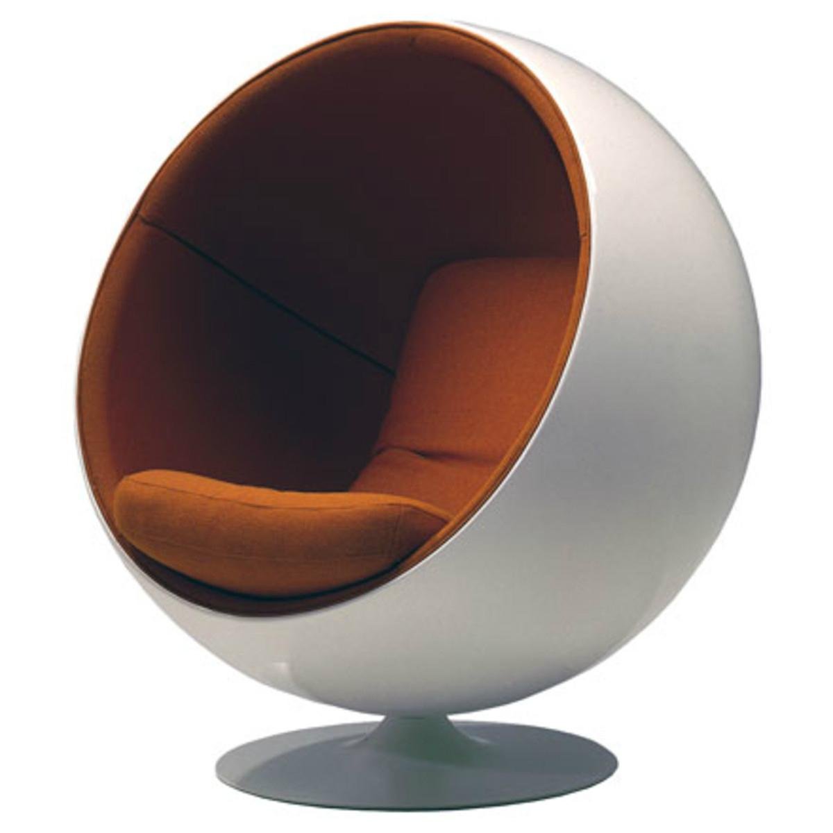 Mid Century Eero Arranio Hanging Ball Shaped Globe Chair 3