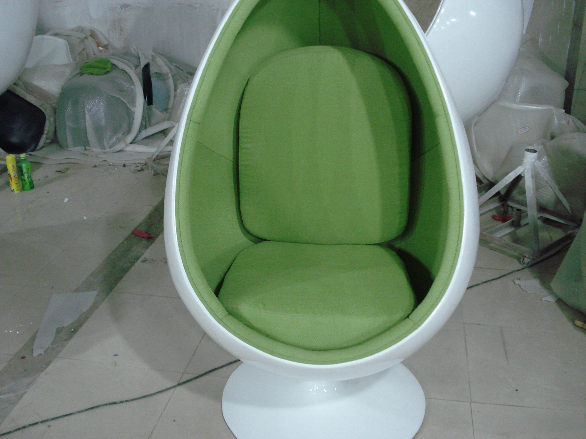 henrik thorlarsen fiberglass Oval egg chair egg pod chair LC073