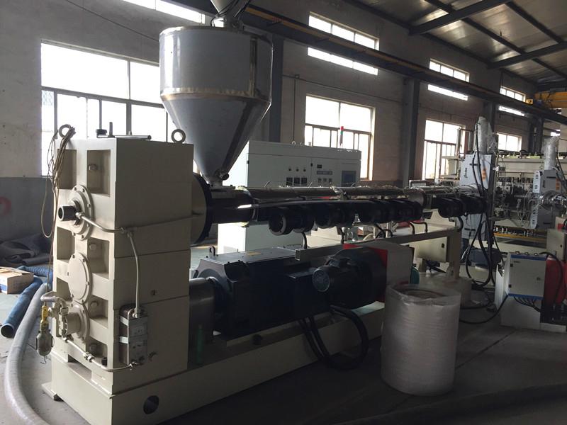 PP PE hollow sheet extrusion line 4