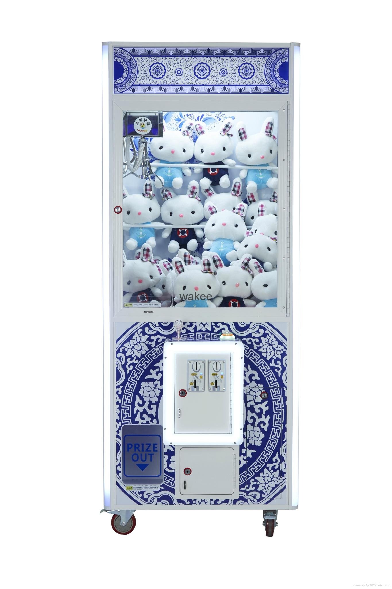 2017 arcade game machine China blue toy catch crane claw machine for sale 2