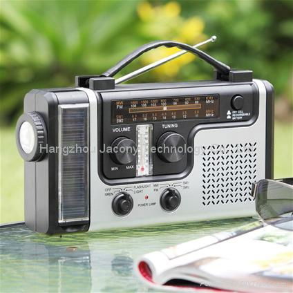 Solar Dynamo Multifunction Radio 