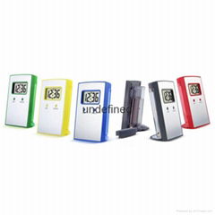 Energy conservation plastic water power clock wholesale