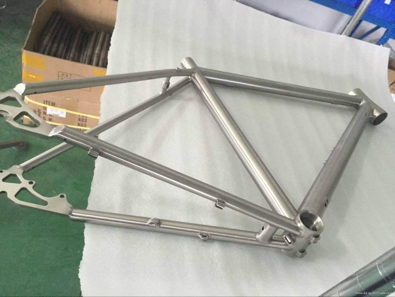 Factory price for 700C 580mm titanium touring bike frame from China 2