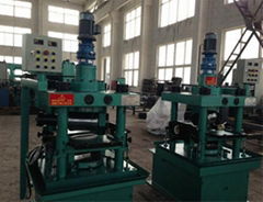 Wire rod straightening and cutting machine in China