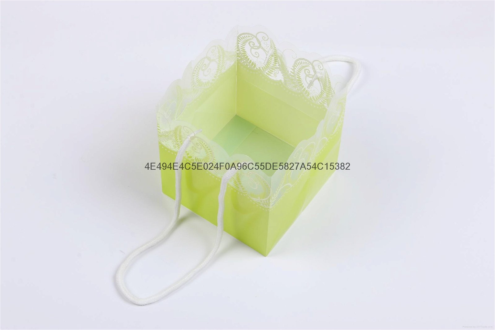 Factory Direct Sale Flower Packaging Flower Wrapping Transparent PP Bag with UV  3