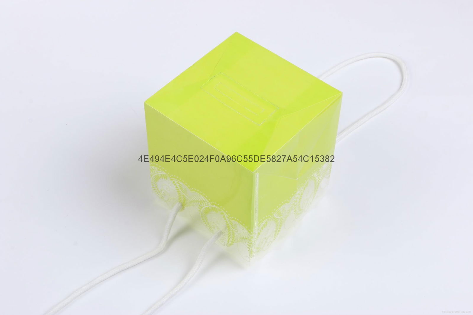 Factory Direct Sale Flower Packaging Flower Wrapping Transparent PP Bag with UV  4