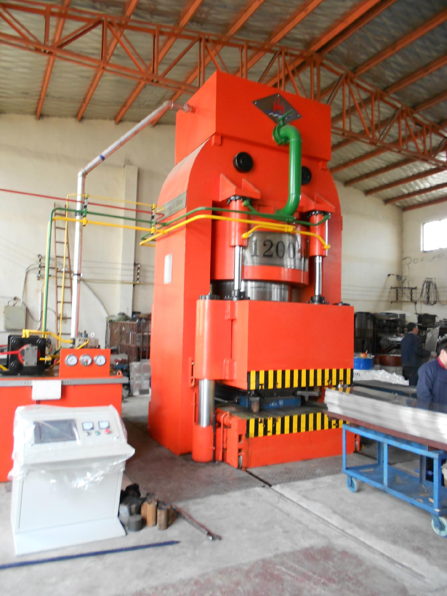 20000tons Hydraulic Press For Forming PHE Plate DG (China