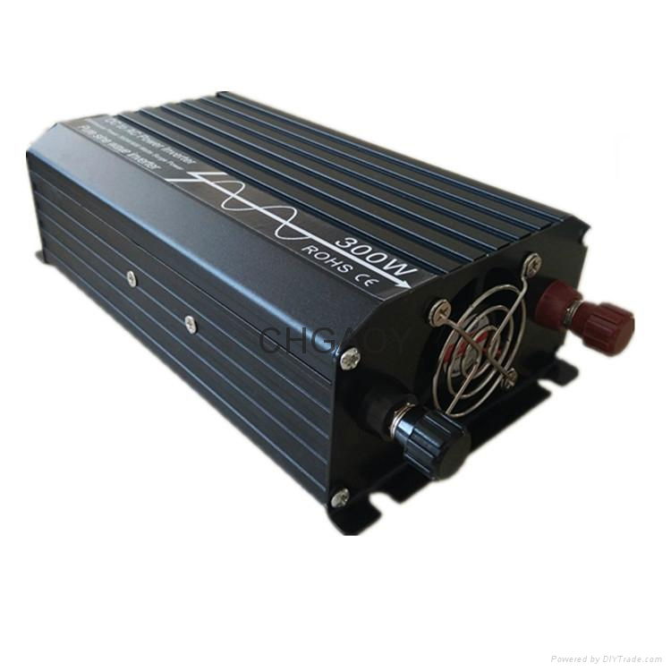 Shanghai gao yu 300W pure sine wave vehicle power supply off-grid inverter 3