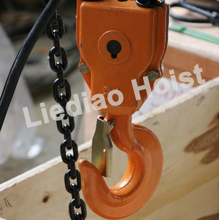 HHBB Electric Chain Hoist with Remote Control 3