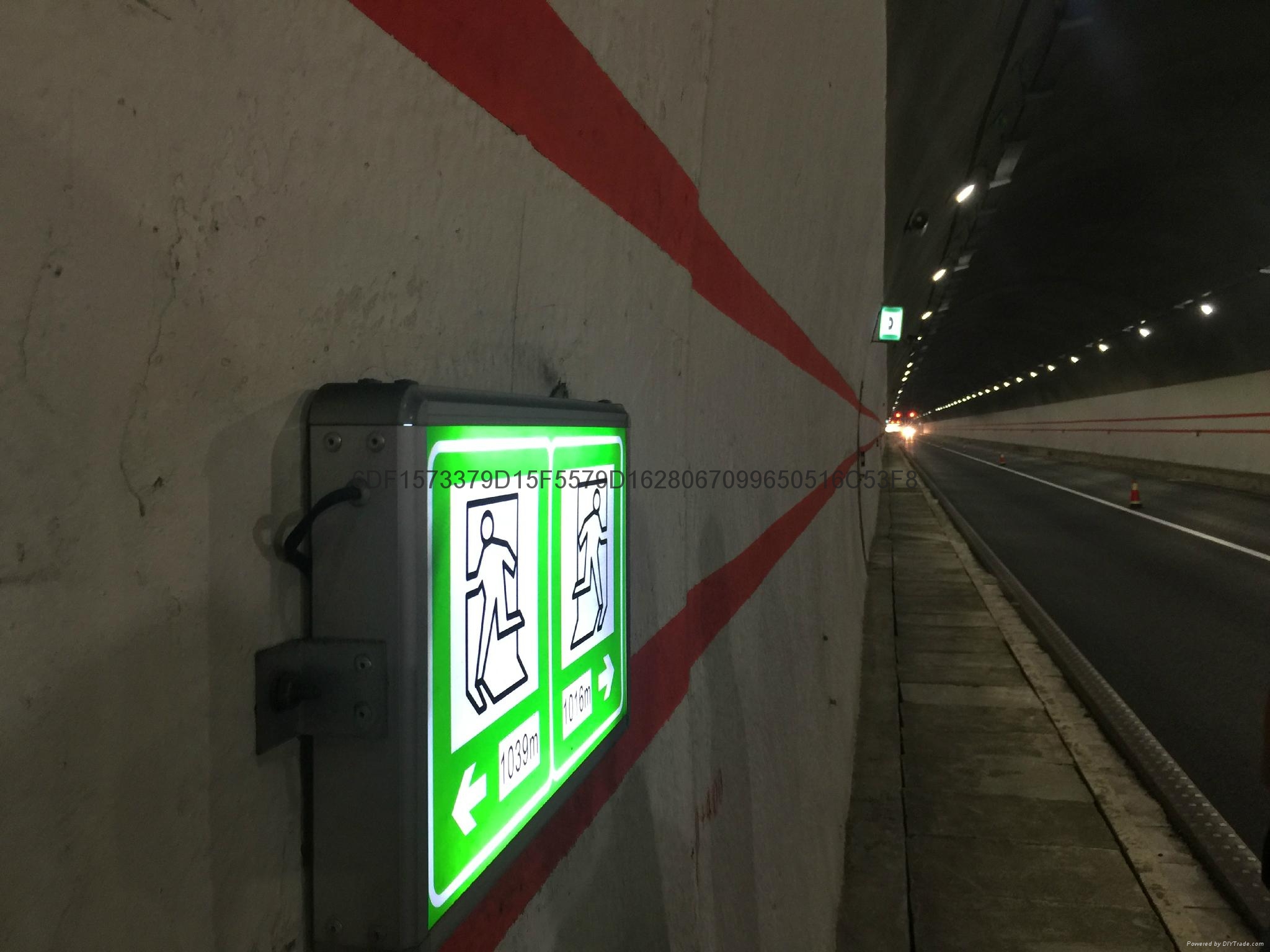 人行横洞指示标志 5