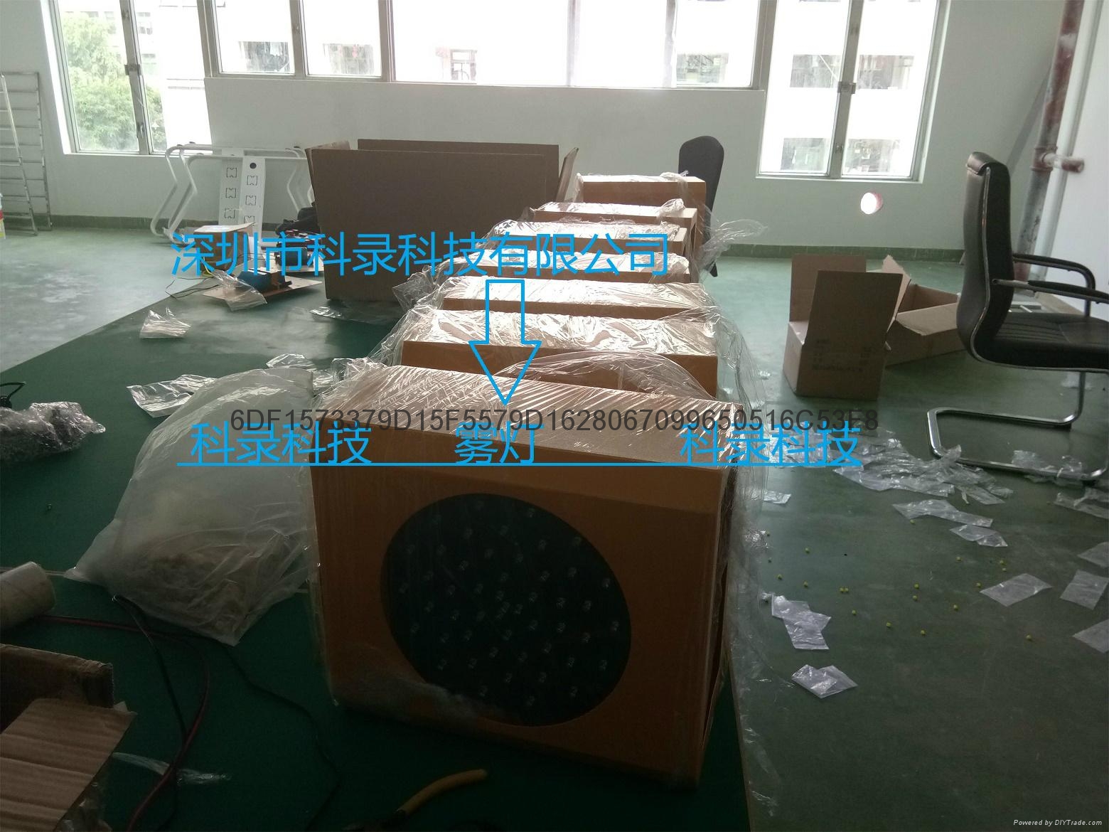 雾区专用智能诱导灯 3