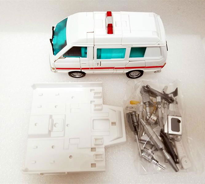 TOMY TAKARA Transformers nissan cherry vanette MP-30