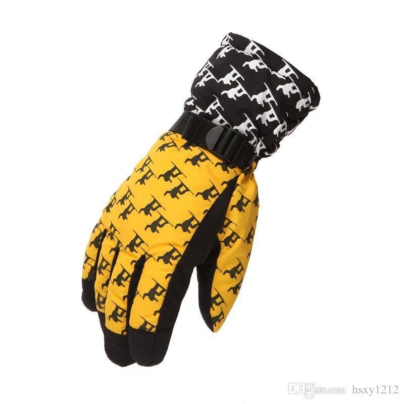 The New Ski gloves winter gloves keep warm the wind water repellent 3