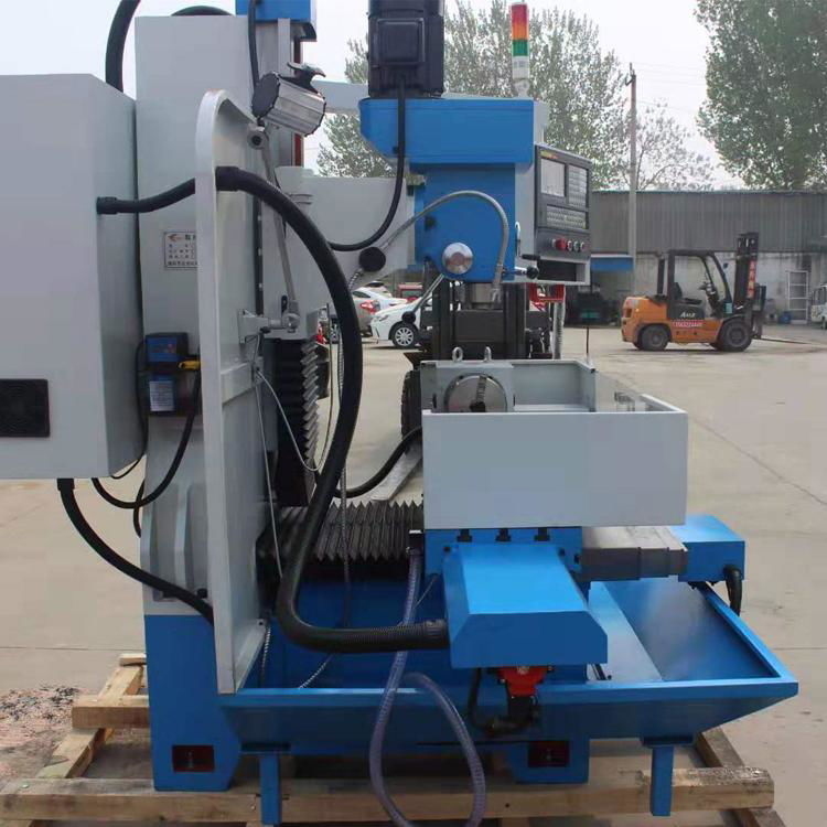 xk7126 CNC milling machine 3