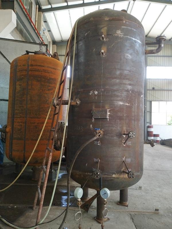 Low price Q345R material GB Standard customized vertical gas storage tank 3