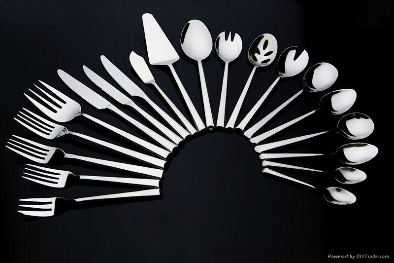 18/10 Stainless Steel Flatware Cutlery Set for Hotel HTSF2519 (China