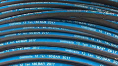 High pressure hydraulic hose R1 1SN