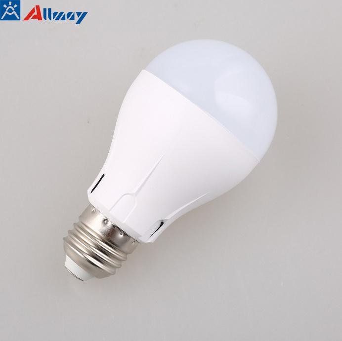 7W Thermal Plastic Battery Operated Emergency LED Bulb 3
