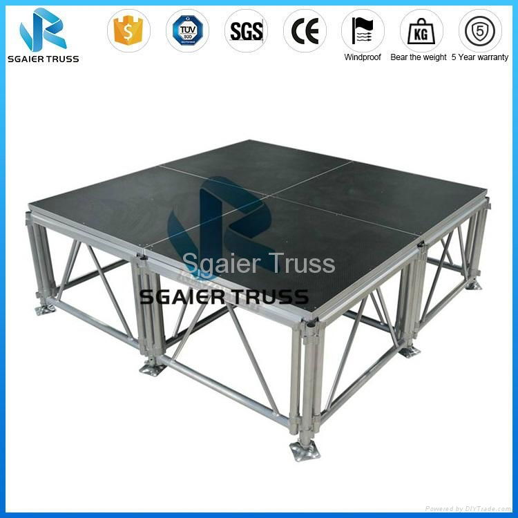 Aluminum Frame Acrylic Runway and Catwalk Stage from Sgaier