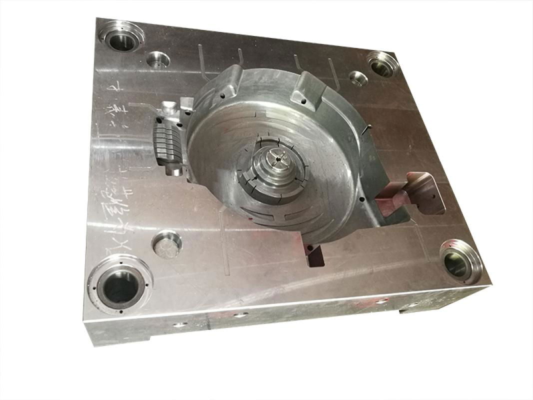 Plastic injection mould design and making Service