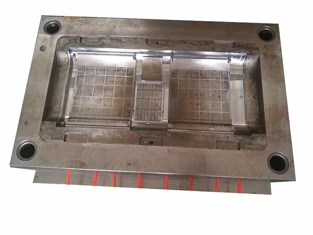 Plastic injection mould cost mould base 2