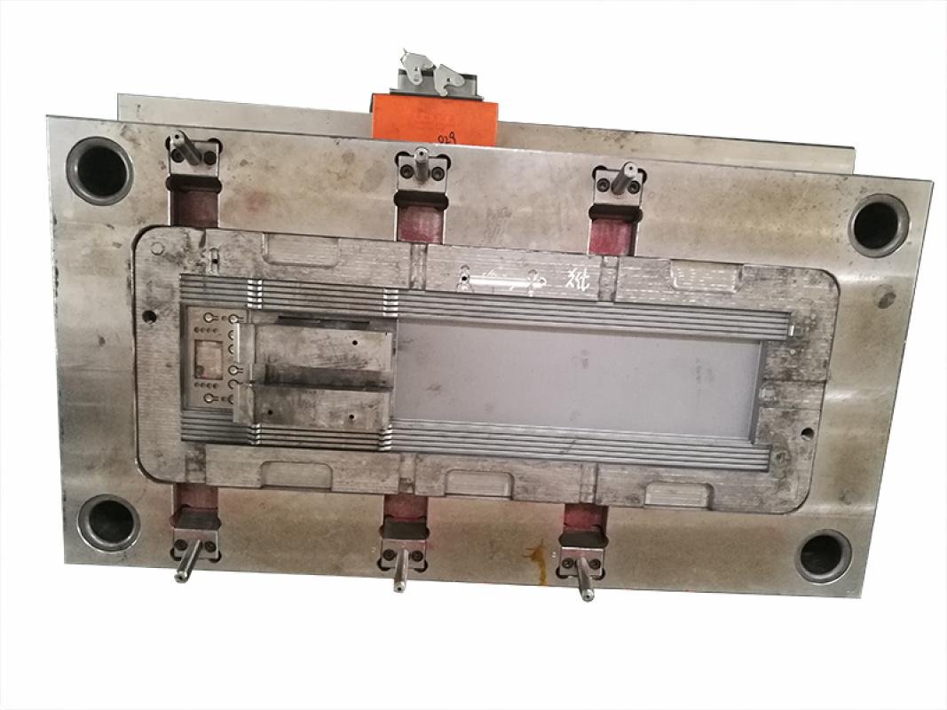 Large plastic injection molds quality