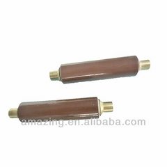 Low voltage signal live line capacitor