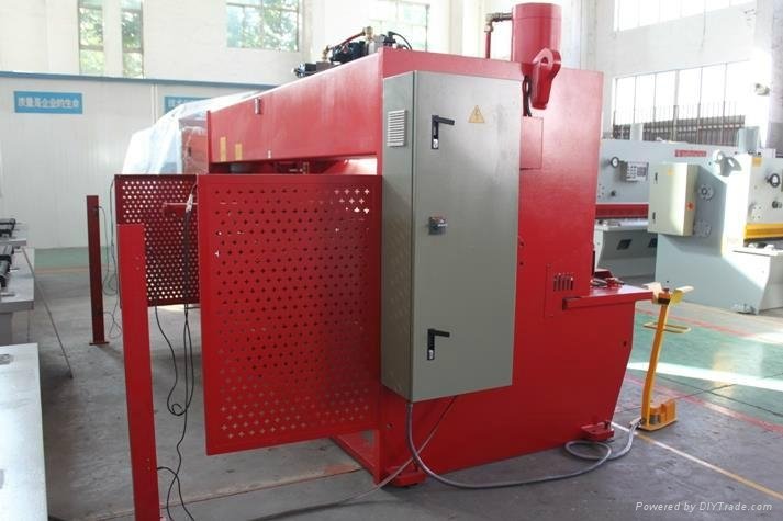 QC11K CNC sheel plate hydraulic guillotine shearing machine 4