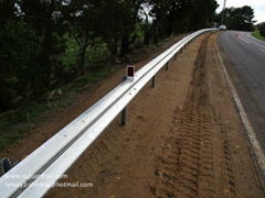 W beam road barrier Riyadh حواجز الطرق/الطريق السريع الدرابزين