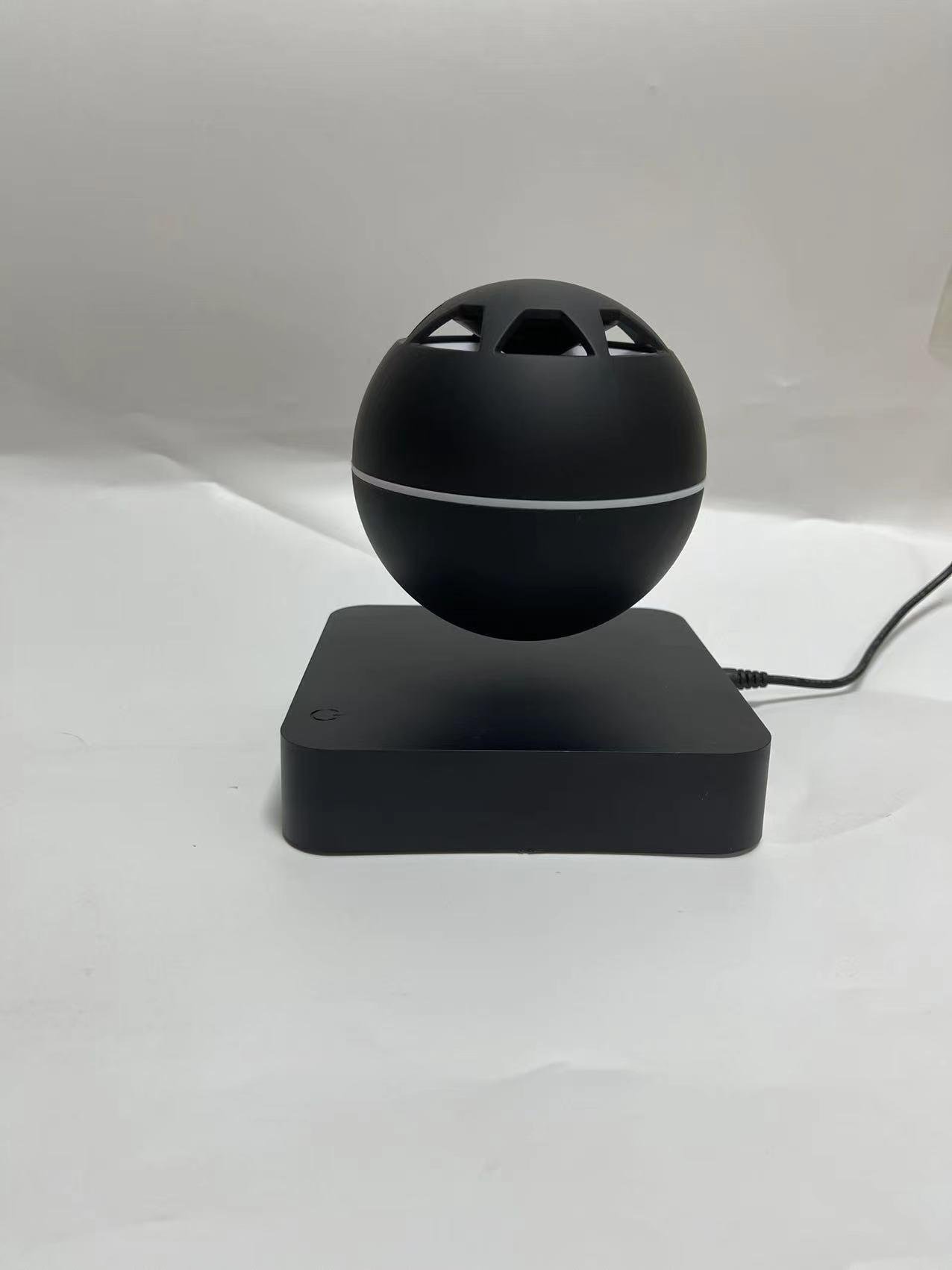 wooden base magnetic levitaiton desk floating bluetooth speaker light for gift  4