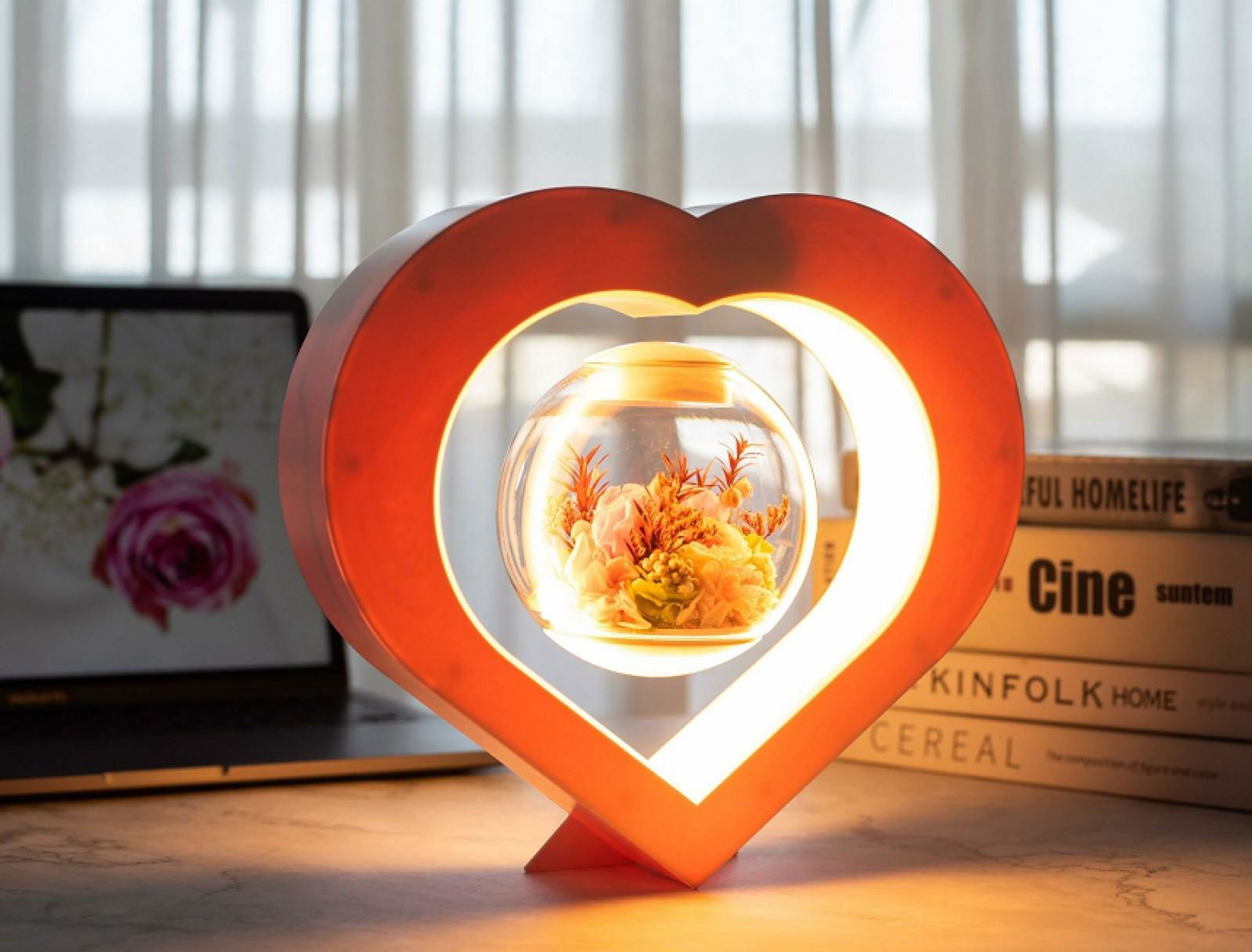 heart shape magnetic levitation preserved plant light for decoration gift  4