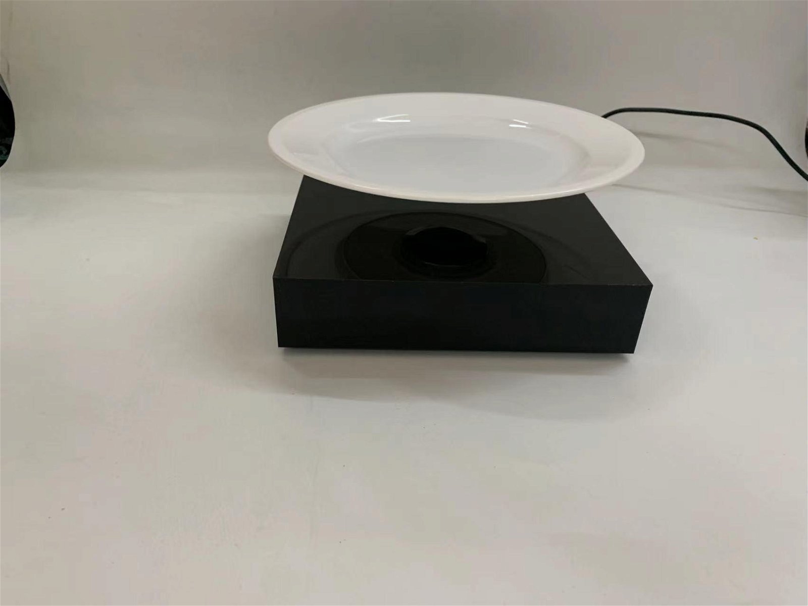 360 square base magnetic levitating bottom plate display racks for advertisement 4