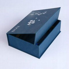 Custom Logo Silver Stamping Big Gift Box Cardboard Packaging