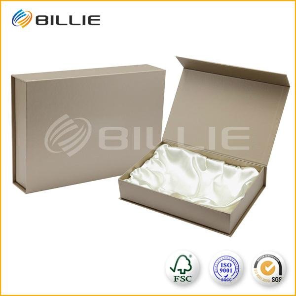 High Quality Wholesale Price Hardcover Magnetic Closure Gift Box