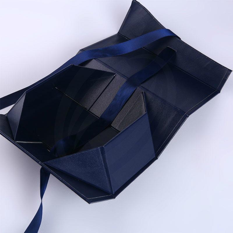 Rigid Paper Board Dark Blue Clothing Gift Box 3