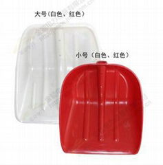 Snow Cleaning tools PE plastic shovelsfactory price