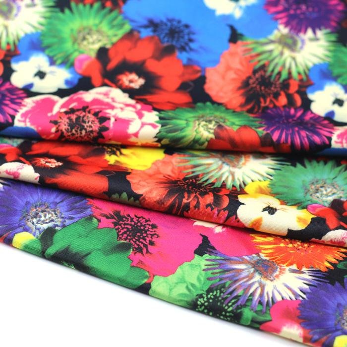 Alibaba China Factory direct White Flower Digital Printed 100% Polyester Fabric