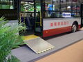 信德泰克供应城市公交车用电动残疾人轮椅升降导板装置 4