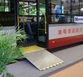 信德泰克供应城市公交车用电动残疾人轮椅升降导板装置 5