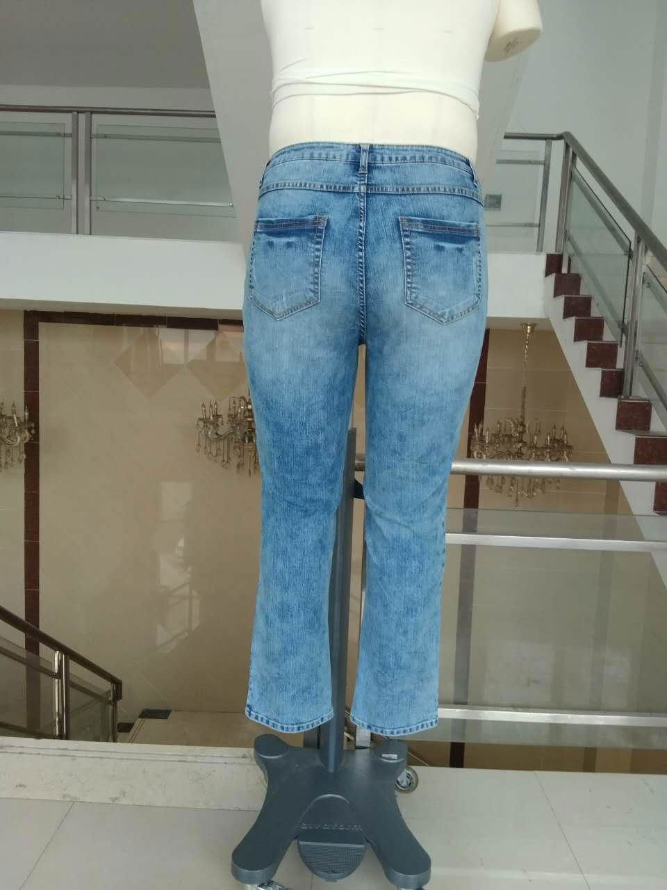 Women's jeans with acid wash 3