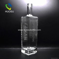 wholesale custom 750 ml squar transparent glass vodka bottle